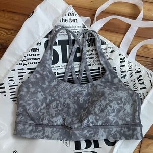 Lululemon Energy Bra- Size 6
